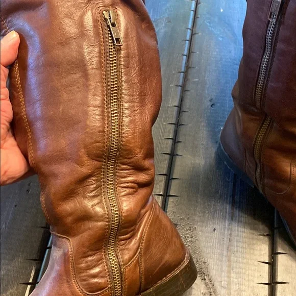 Frye Brown Over the Knee Boots Timeless Leather Design - Picture 4 of 13